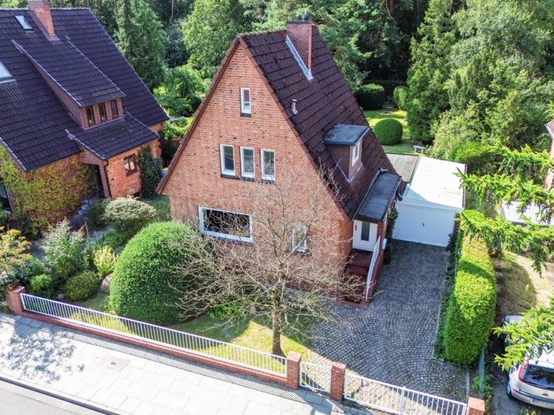 Einfamilienhaus mit idyllischem Garten in ruhiger Lage