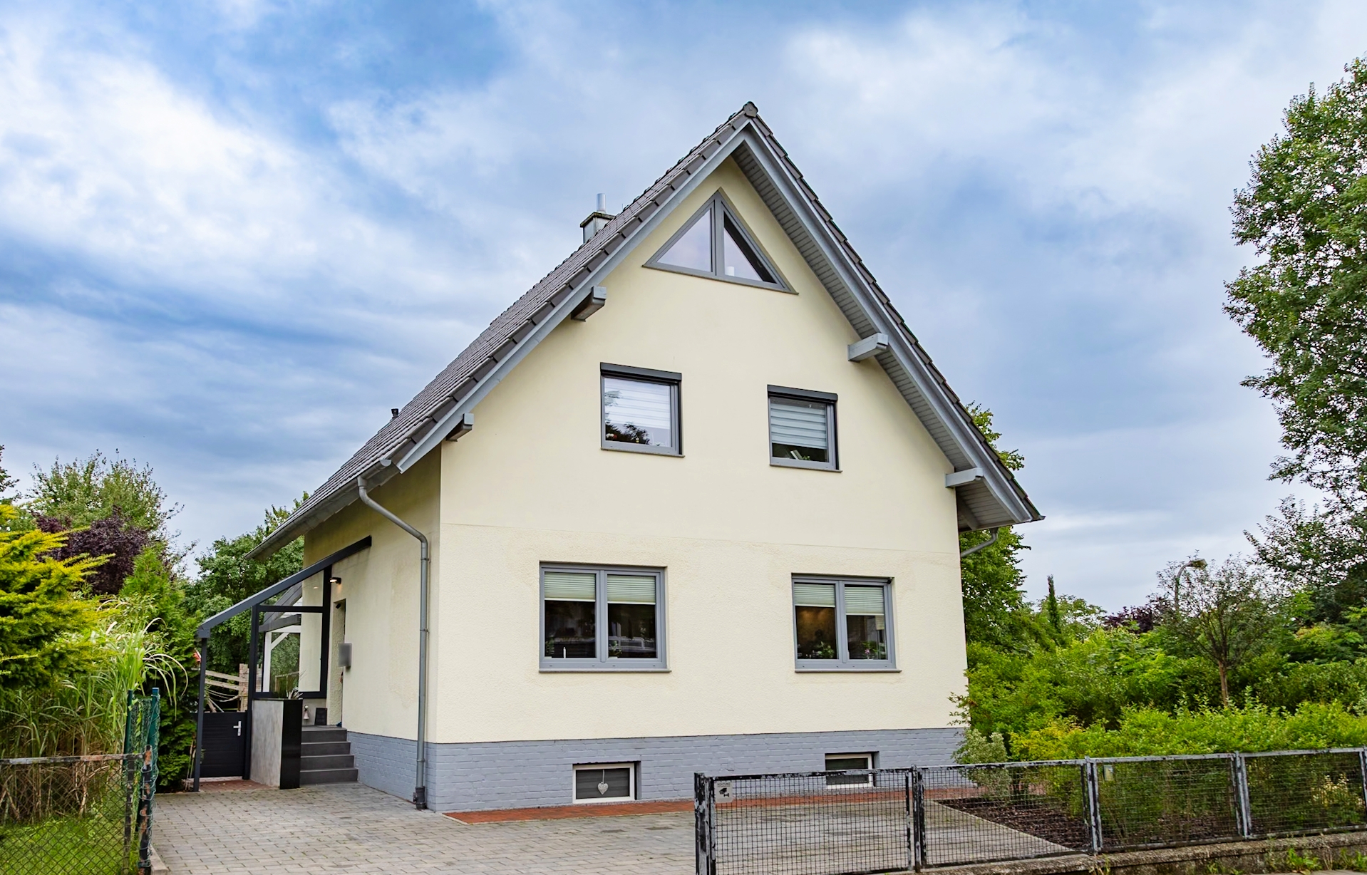 /de/165517-Einziehen-und-Wohlfuehlen-Saniertes-Einfamilienhaus-in-Bergedorf